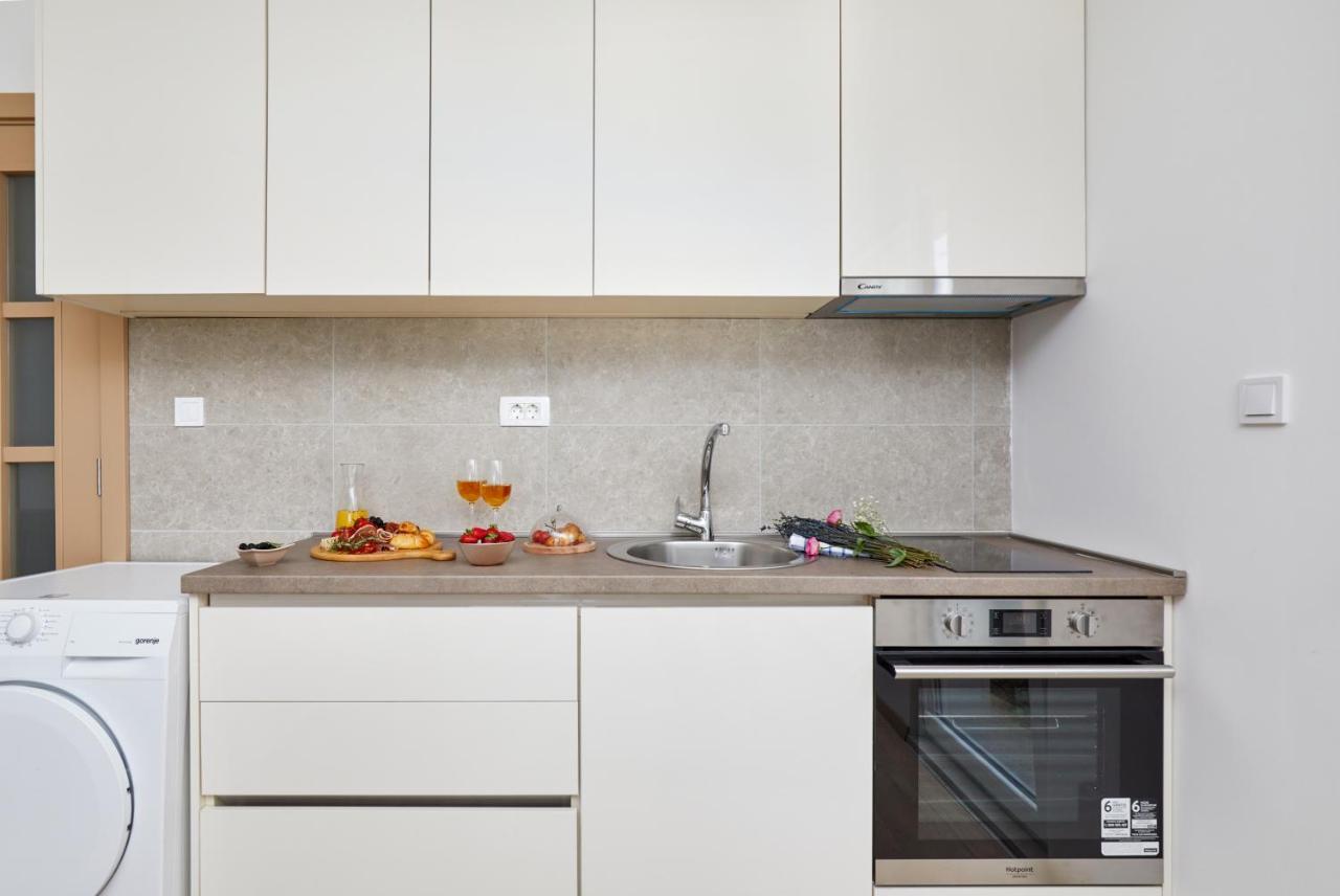 Peaceful Sunhill Apartments Kotor Bagian luar foto